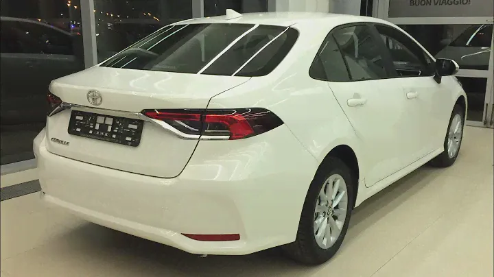 Toyota Corolla На Выдаче ТОЙОТА РОЛЬФ | Круговой ОБЗОР | Минимальная Комплектация Тойота КОРОЛЛА